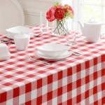 Red Gingham Check Tablecloth Red / White