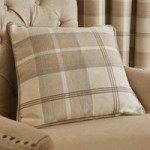 Highland Check Natural Cushion Light Brown / Natural