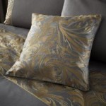 Grayson Pewter Cushion Grey / Gold