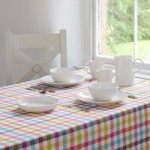 Country Fayre Table Cloth White / Pink
