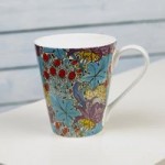 V&A Voysey Bird ‘n’ Strawberry Mug in a Box NA