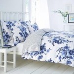 Saria Blue Reversible Duvet Cover and Pillowcase Set Blue