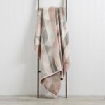 Thermosoft Pink Geo 220cm x 240cm Blanket Pink