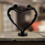 Elur Cast Iron Heart Couple Figurine Brown