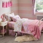 Little Hummingbirds Duvet Cover and Pillowcase Set Pink