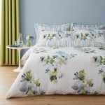 Esme Green Reversible Seersucker Duvet Cover and Pillowcase Set Green