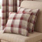 Balmoral Red Cushion Red / Brown