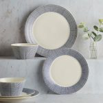 Royal Doulton Pacific Dot 16 Piece Dinner Set Light Blue / White