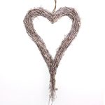 Long Rattan Heart Brown