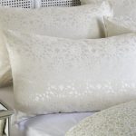 Crochet Jacquard Cream Housewife Pillowcase Cream (Natural)