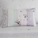 Hidcote Boudoir Cushion White / Purple