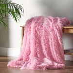 Catherine Lansfield Cuddly Throw Pink