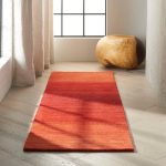 Calvin Klein Sumac Linear Glow Runner Red