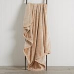 Raschel 150cm x 200cm Throw Natural
