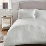 Hotel 200 Thread Count 100% Cotton Stripe Silver Duvet Cover and Pillowcase Set Silver