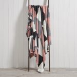 Geo Print Fleece Throw 130cm x 170cm Blush