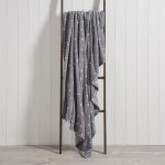 Spot Print Fleece 130cm x 170cm Throw Grey