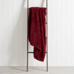 Teddy Bear Berry Throw Berry (Red)